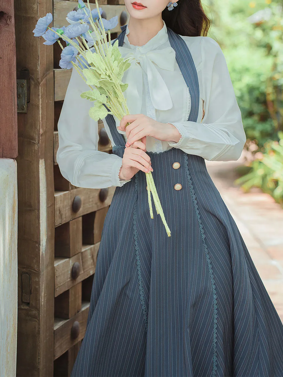 2PS White Bowknot Shirt And Blue Stripe Swing Strap Dress 1950S Dresss Set