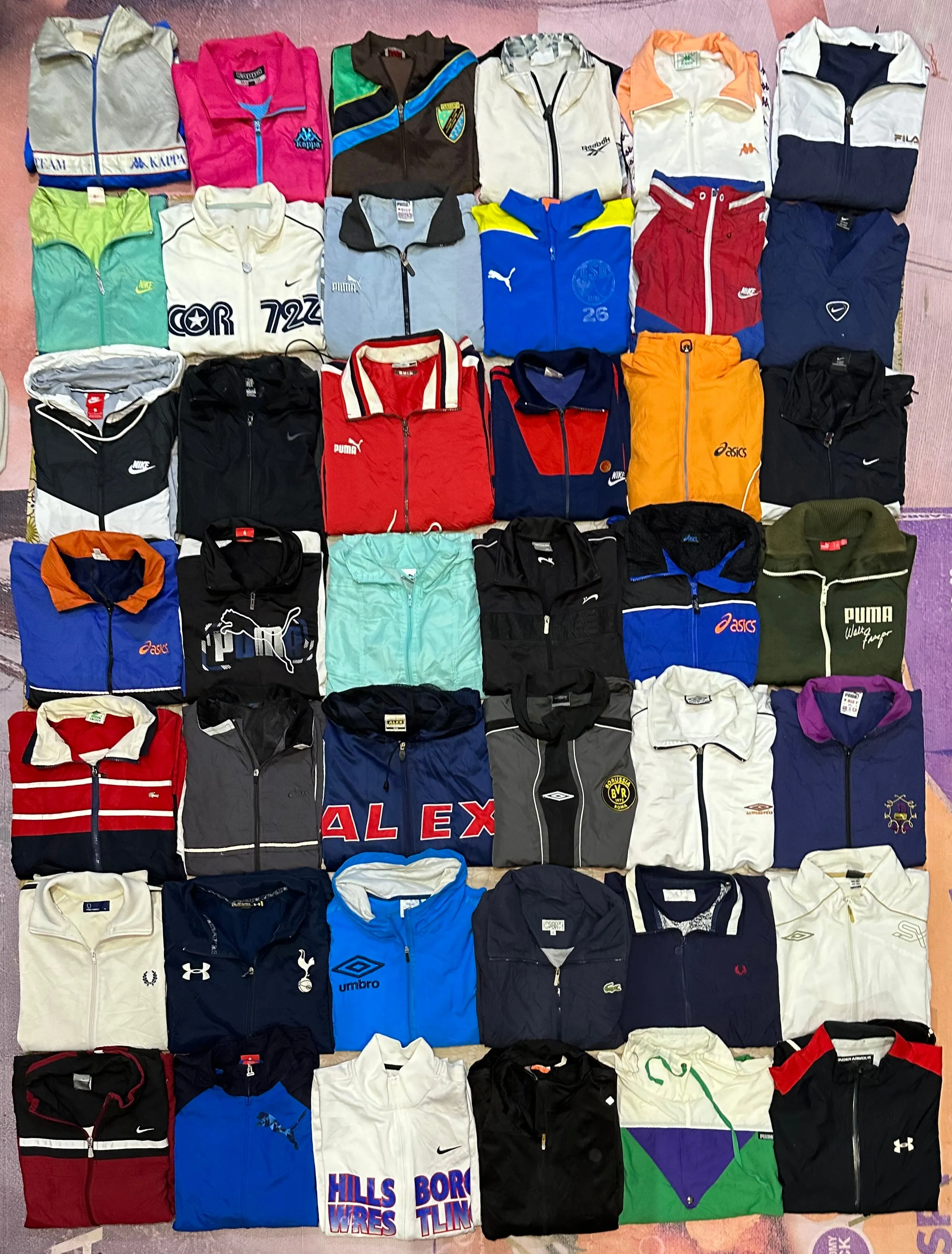 Authentic Mix branded vintage track jackets 42 piece