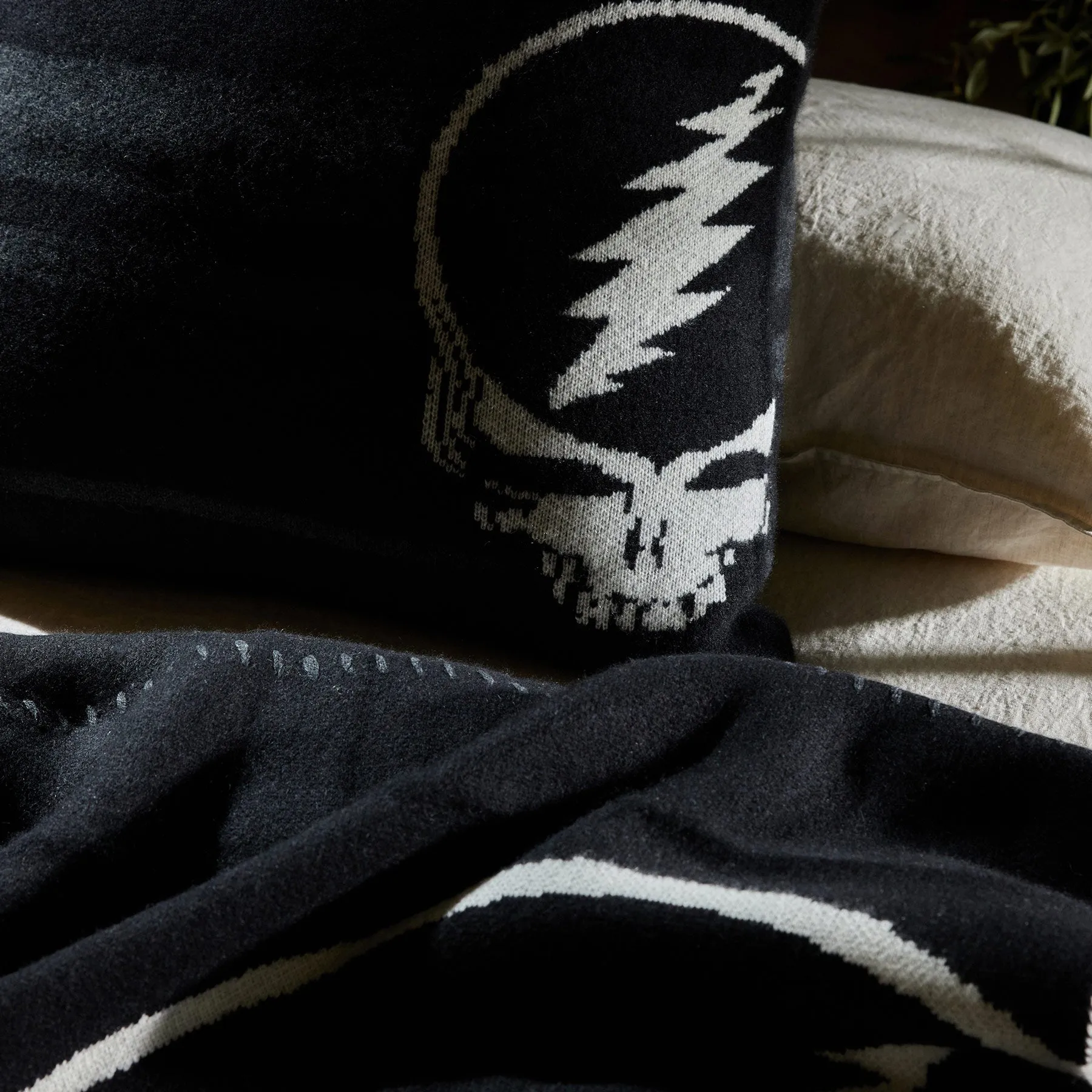 Grateful Dead Cashmere Blanket - Black/ White/Charcoal